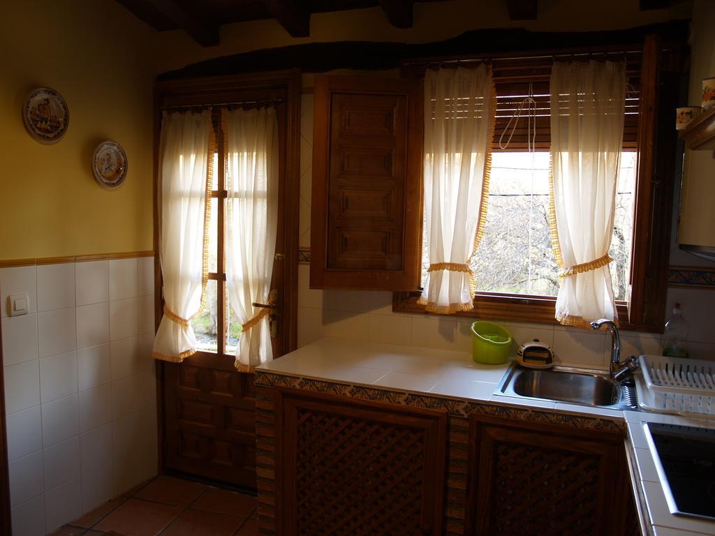 Penzion La Casa Del Vado Hervás Exteriér fotografie